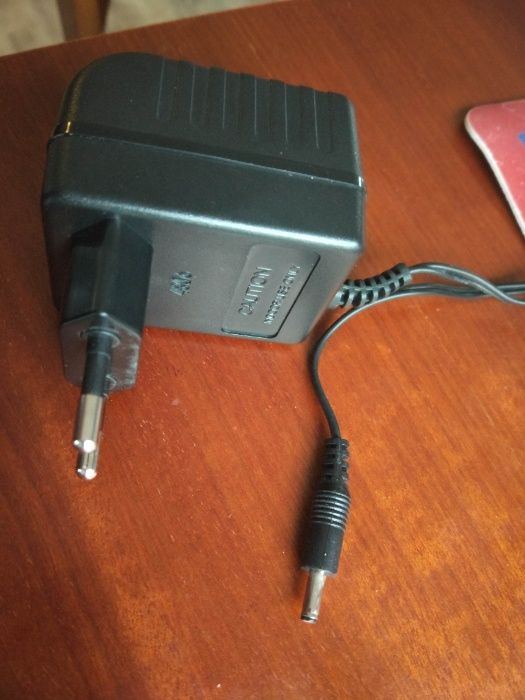 Alimentator 7.5V cu 150mA (0.15A) Input: 230V AC 50Hz