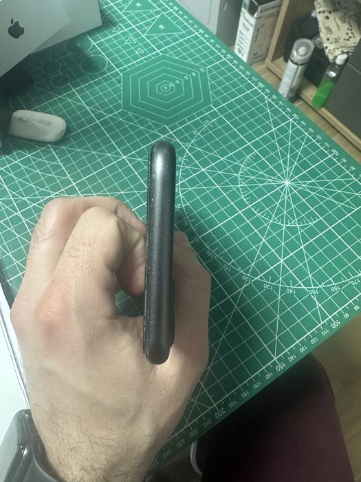 iPhone 11 cu 64Gb memorie stocare si cu toate accesoriile incluse