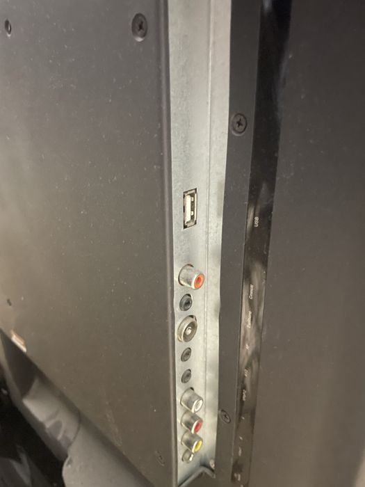 Продам телевизор хороший