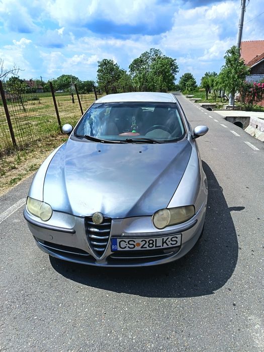 Vand Alfa Romeo , mai multe detalii în privat
