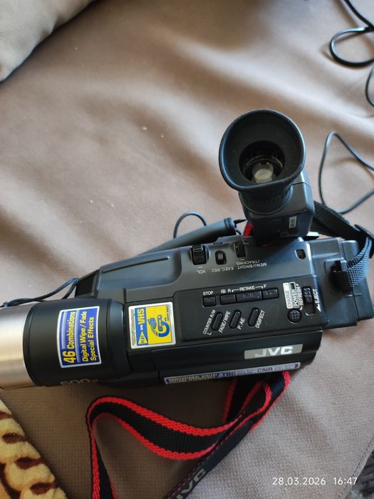 Видео камера JVC