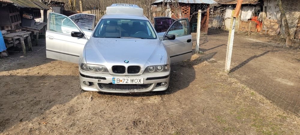 BMW e39 525 mai multe detalii la nr de telefon