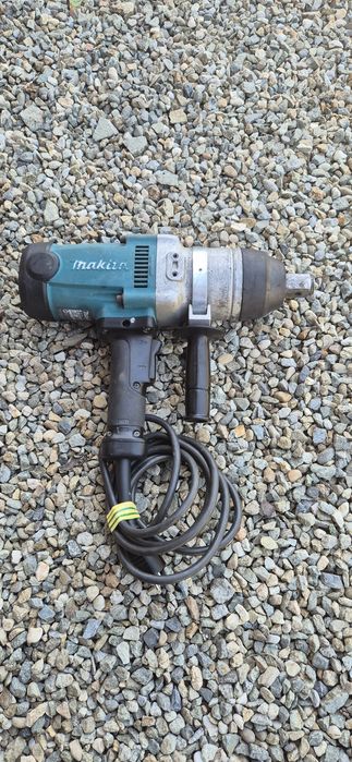 Pistol impact Makita TW1000