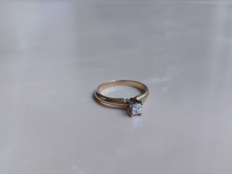 Inel logodna cu diamant natural princess cu certificat GIA