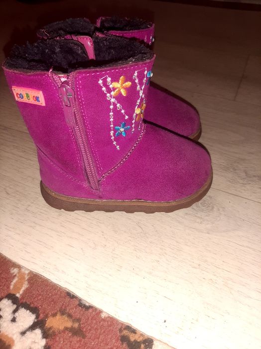 Продам сапожки детские