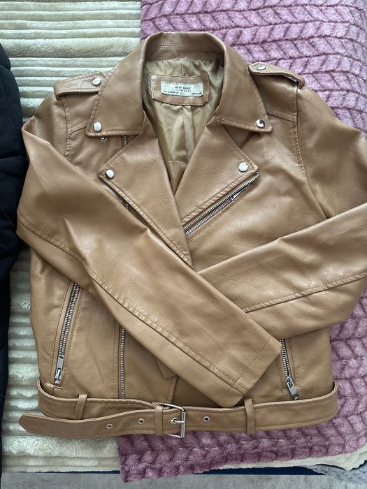 Продам 3 куртки б/у