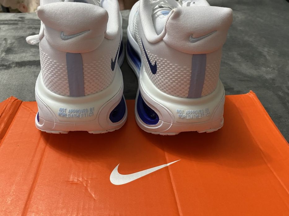 Vand adidasi noi de barbati Nike Vomero