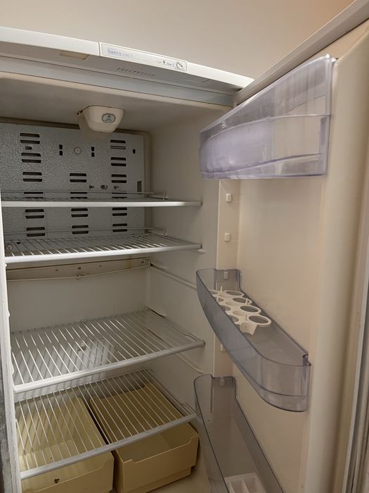 Продам холодильник 20 000 тг