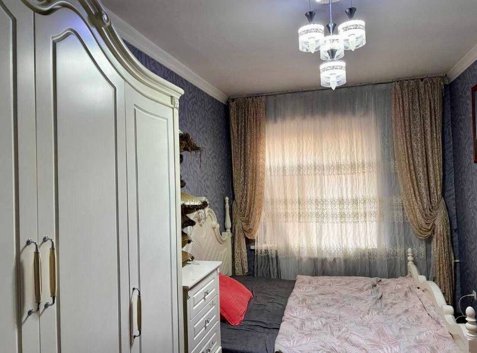 Продаётся квартира в Ул Шахрисабз Ор Метро Минг Орик, цветочный маг