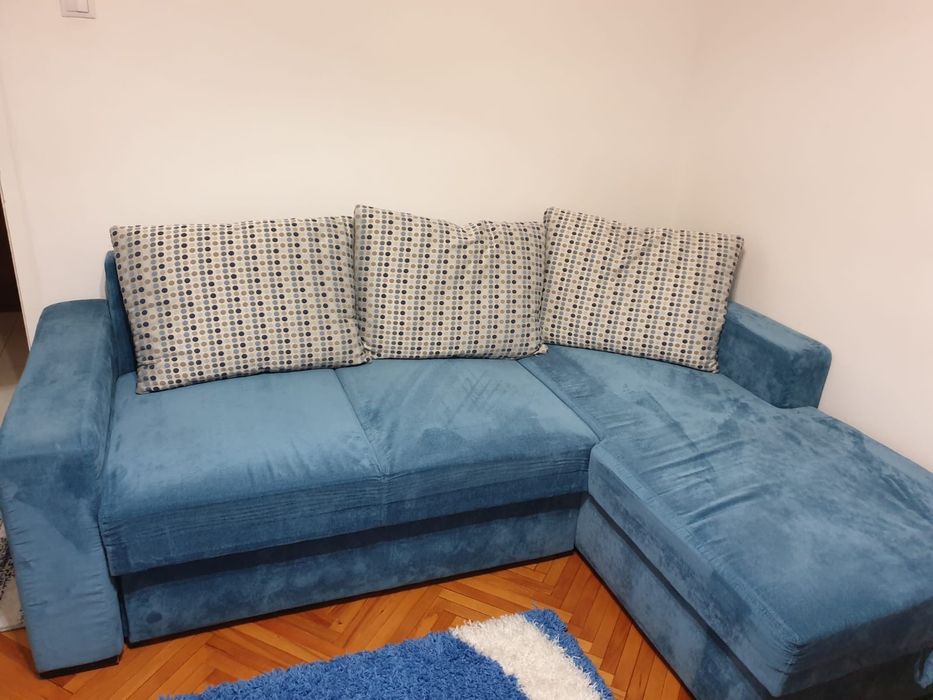 Vând colțar extensibil albastru