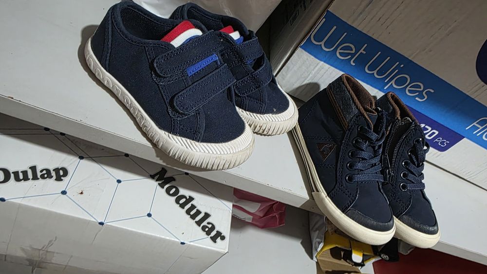 Papucei marimea 22-23! Toate 13 perechi 150 lei!