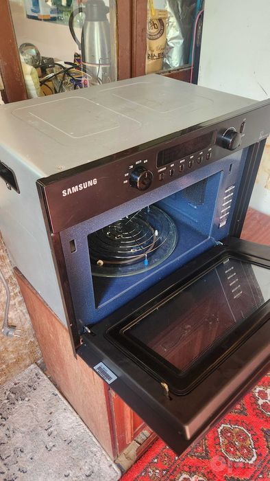 Духовочний Шкаф + микроволновка