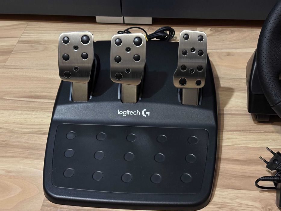 Волан Logitech G29 SE + Shifter