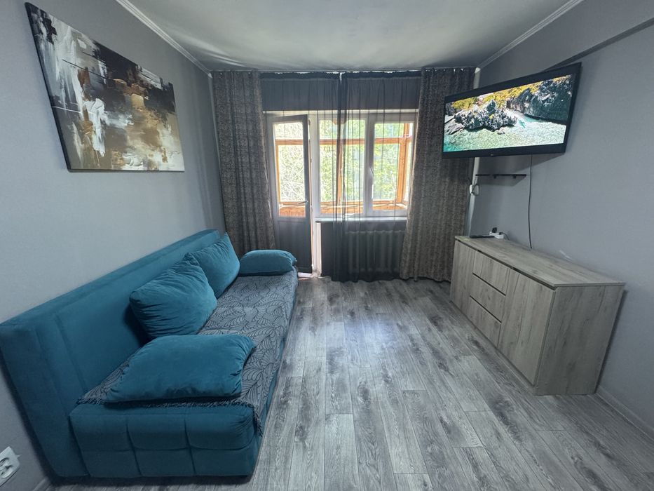 Сдается 1,5 посуточно , Район ЦР