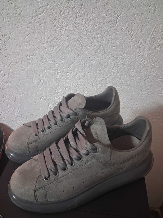 Чисто нови 43 номер Calvin Klein - Alexander McQueen