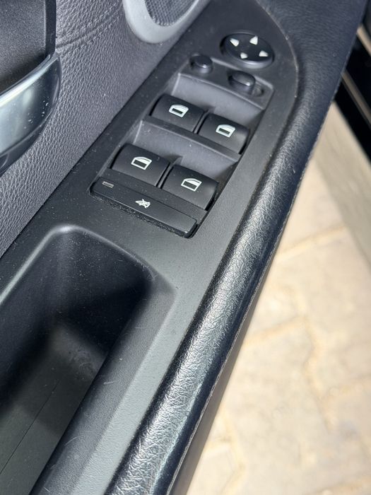 BMW 5 Series 2010 — imagine 3