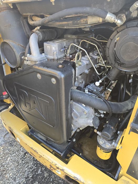 Mini încărcator CATERPILLAR 287B  4,7 tone
