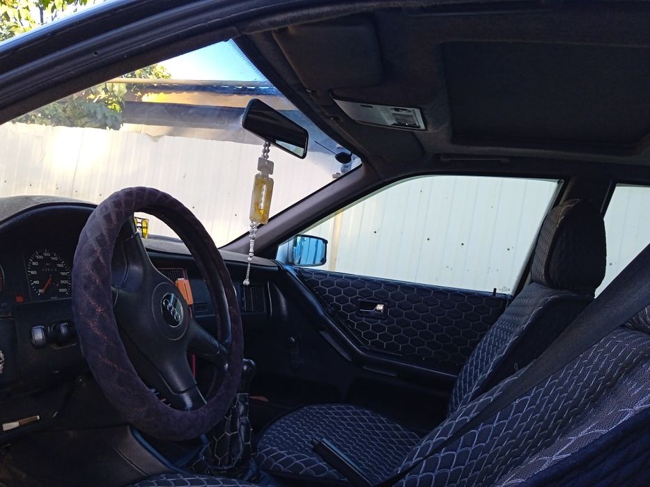 Подам Ауди 80универсал