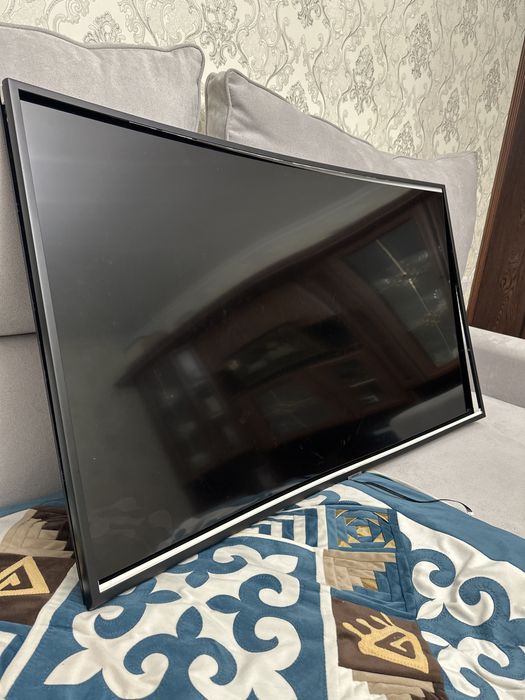 Телевизор Самсунг UE49NU7300U б/у