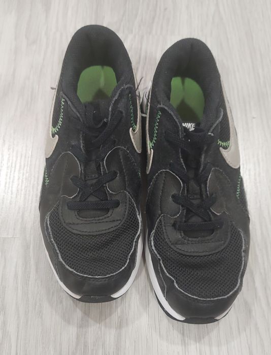 Маратонки Nike  .