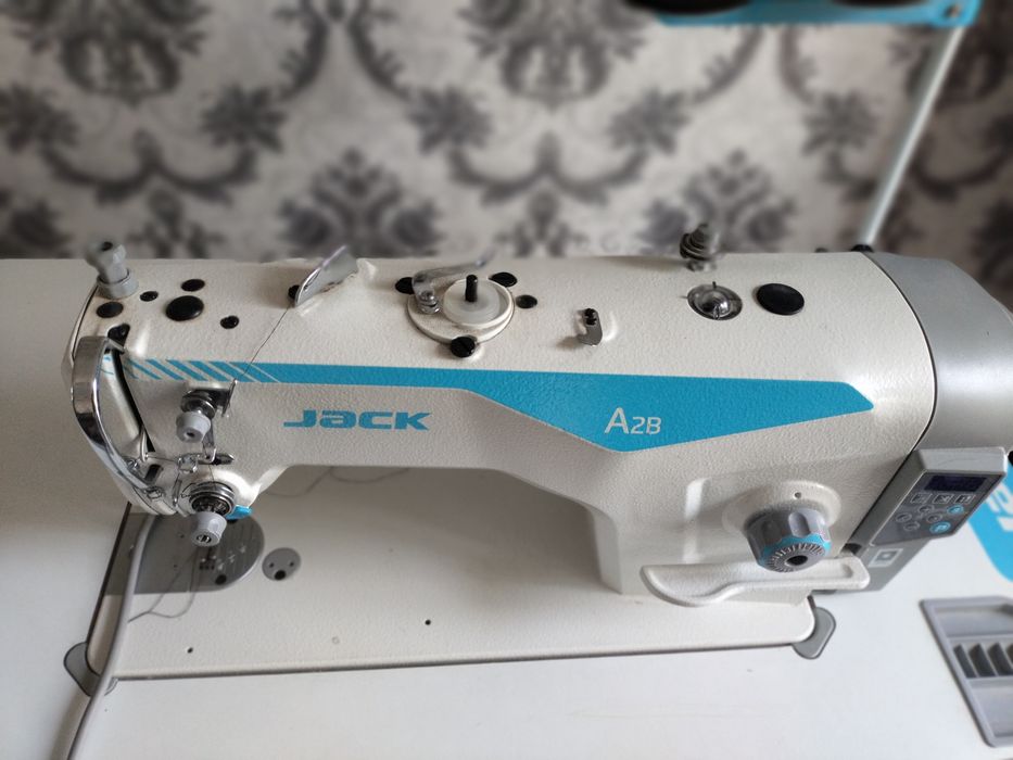 Tikuv mashinasi JACK A2B