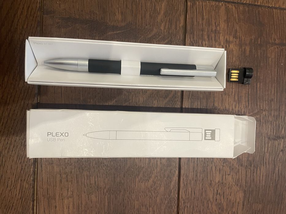 Химикалка с флашка 32MB