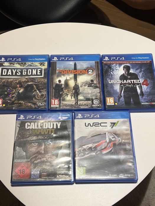 Consola Play Station 4 pro plus 5 jocuri