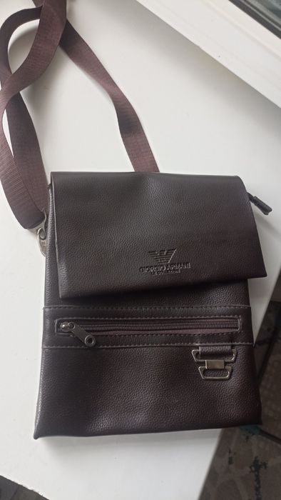 Продам сумку барсетку Armani