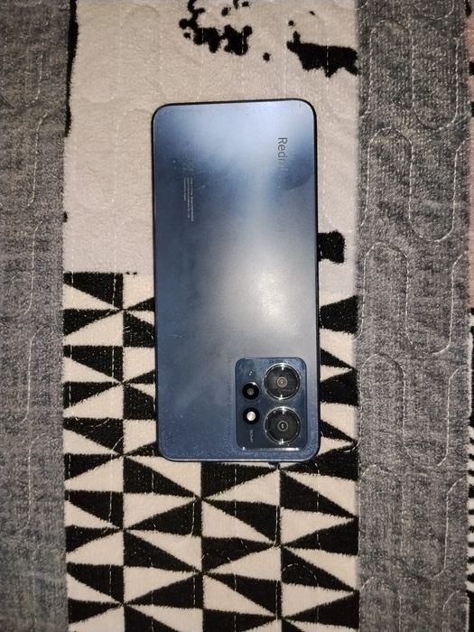 Продам редми нот 12