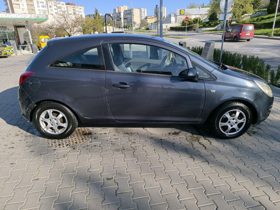 Opel corsa D 2009