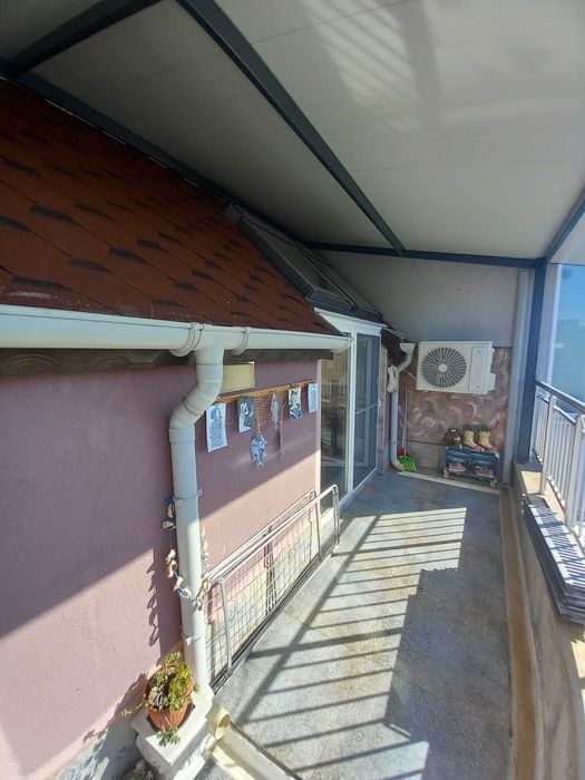 Дава се под наем Двустаен апартамент в Бургас, Лазур - 56 кв.м за 459 € - Снимка #2