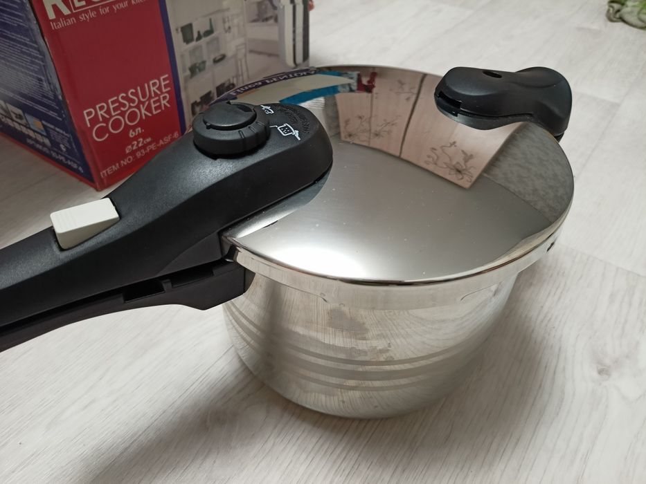 Скороварка новая в упаковке