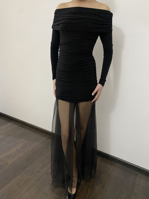 Размер S, М, у девочки рост 1,76, одевала только 1 раз