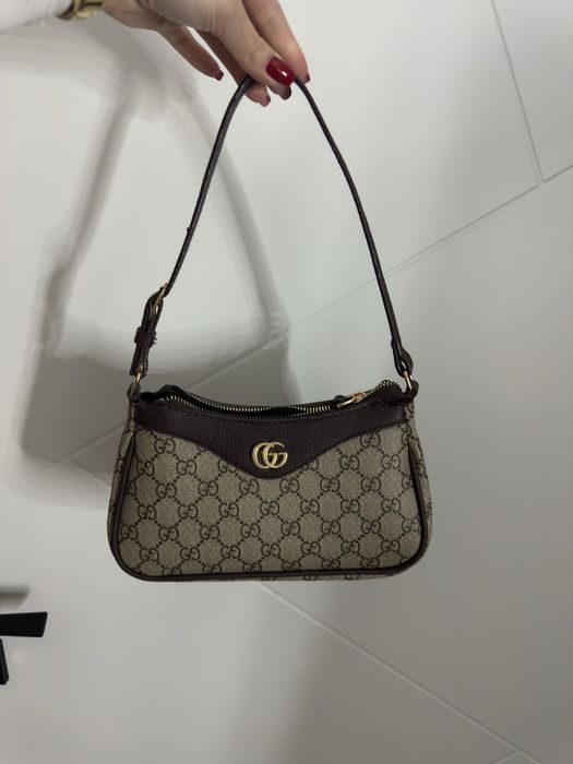 Чанти на jacquemus