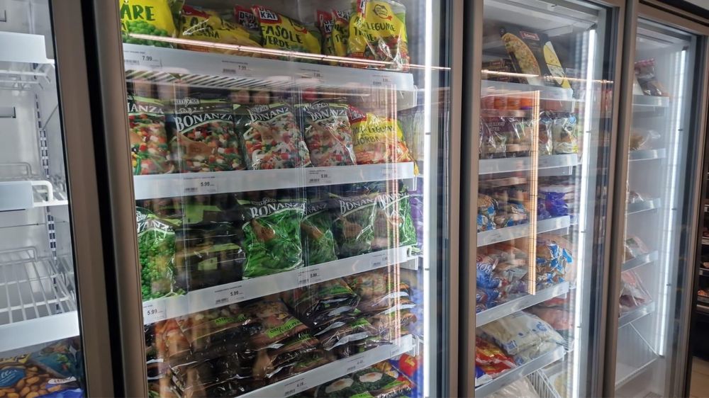 Vitrina frigorifica verticala transport gratuit