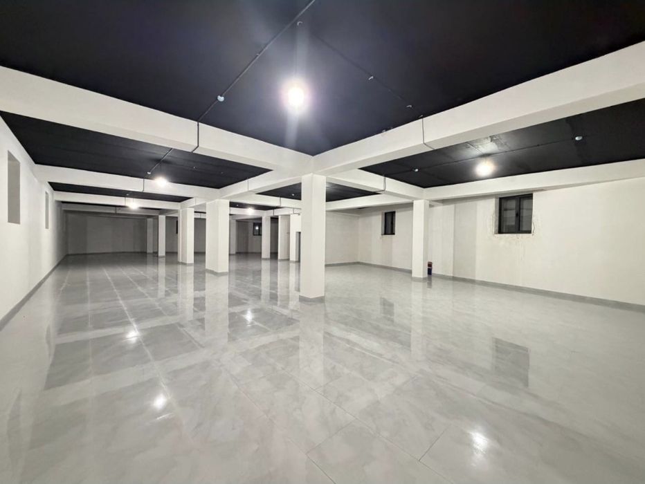 Сдаётся в аренду здания с квадратурой 3.100 м² вдоль  ул. НУРАФШАН