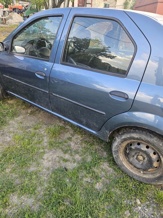 Dezmembrez Dacia Logan 1,5DCI euro3