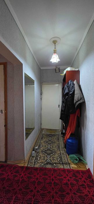 Продаю квартиру.Юнусабад 8 2\5\5 Принц перекресток