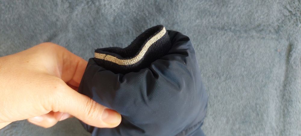 Vand geaca fetita C&A marimea 128 impecabila