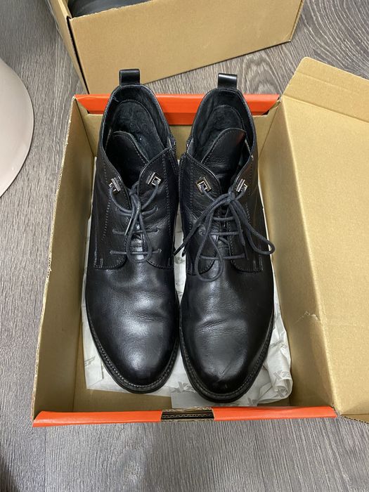 Продам обувь б/у