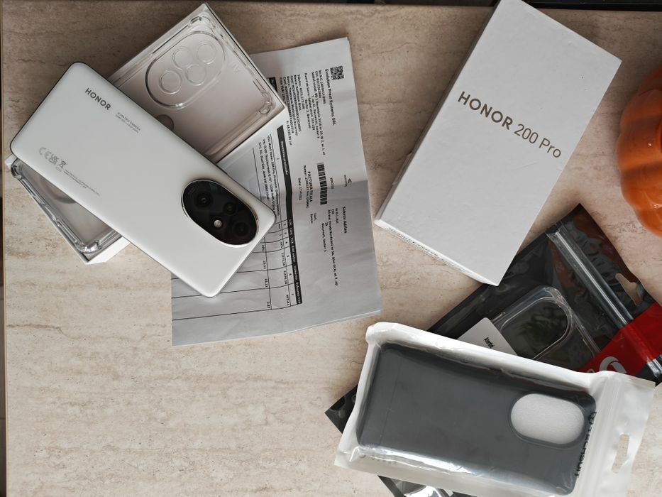 Honor 200 Pro 5 G  Moonlight White