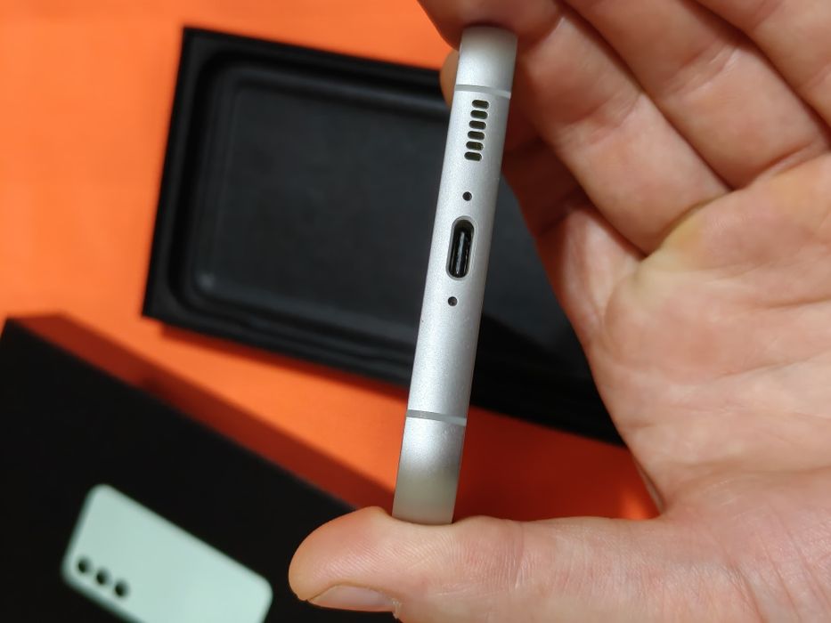 Samsung S23 FE 128 gb Ram 8 5G EAC