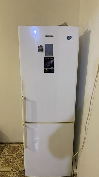 Холодильник samsung
