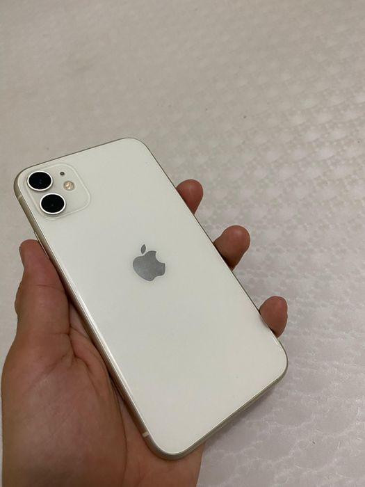 Продам айфон 11на 64г