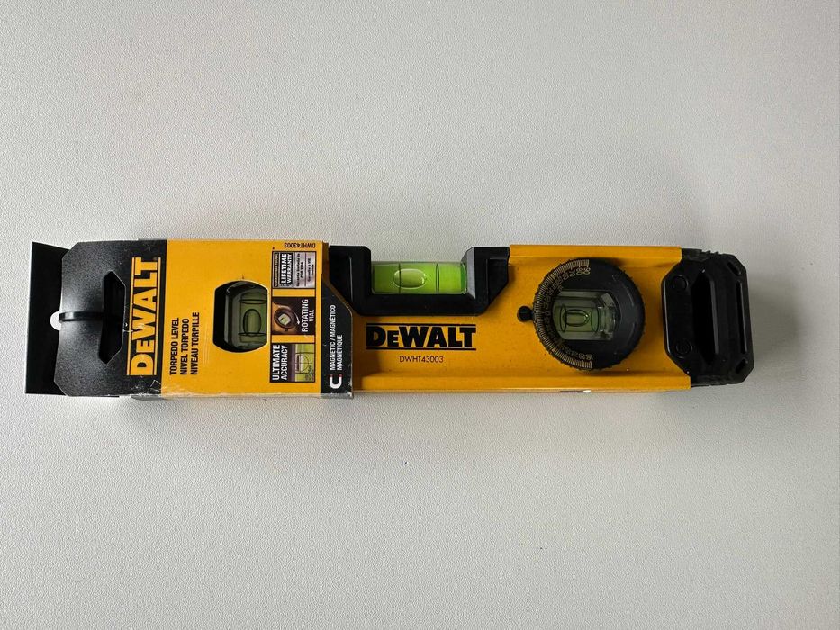 Nivela Dewalt DWHT43003