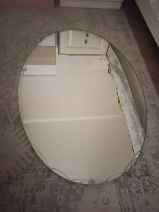 Комод с зеркалом