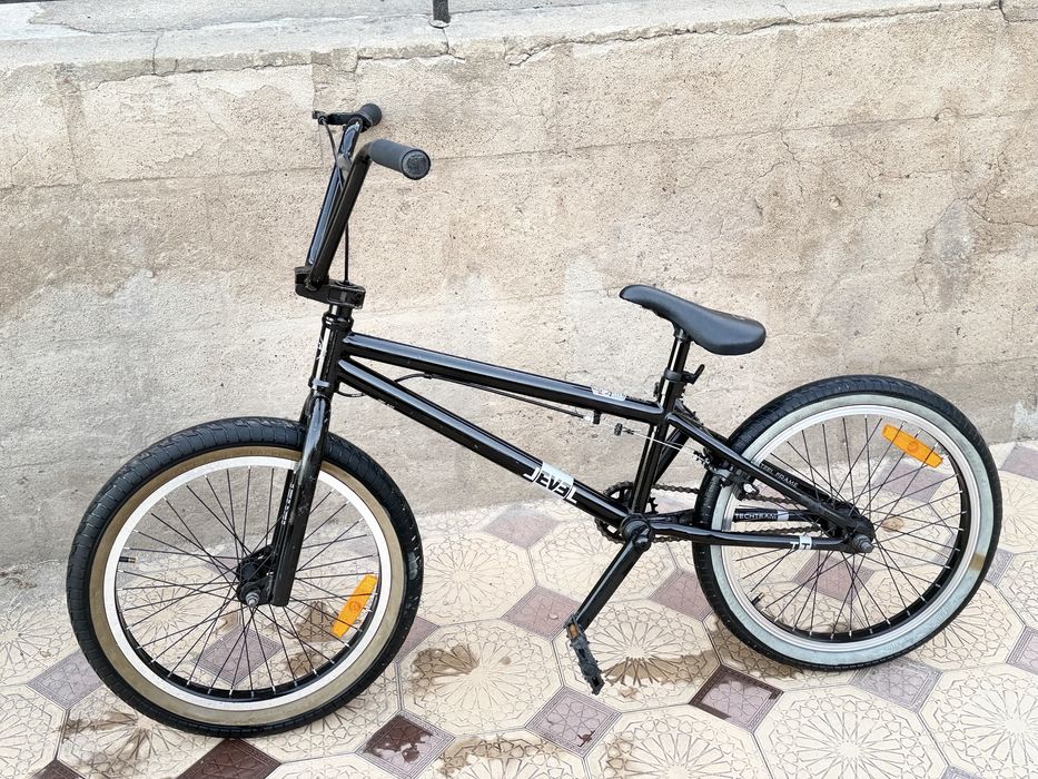 Bmx Tech team Level