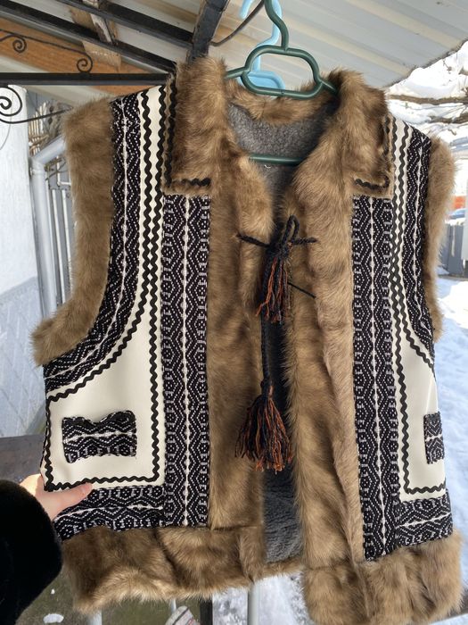 Lucram bundite pe comanda