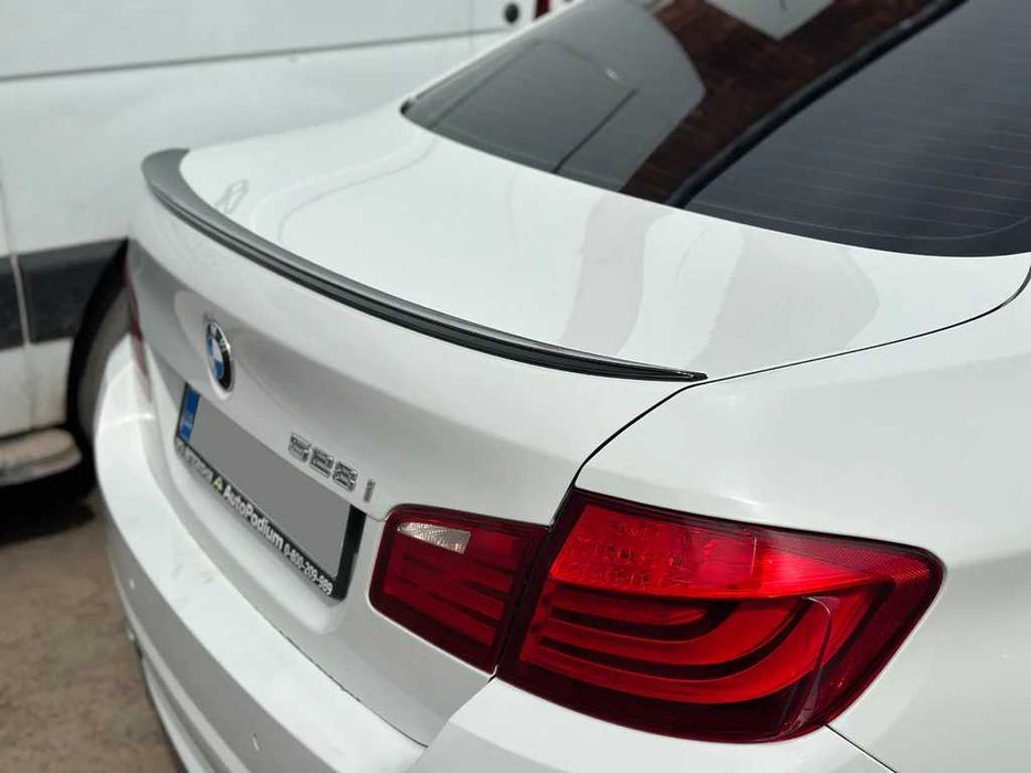 Лип заден спойлер BMW F30 G20 F10 Mercedes W205 W212 Passat Jetta A3 Octavia Superb