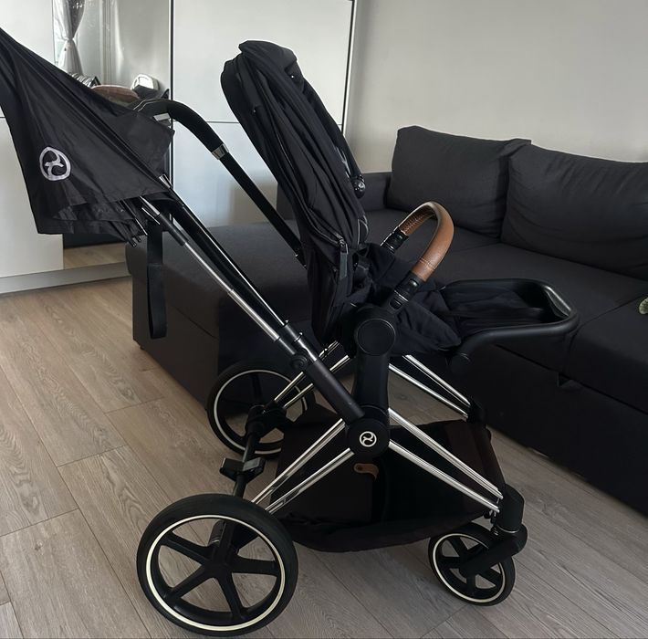 Cybex Priam 4 + чадърче и дъждобран на марката